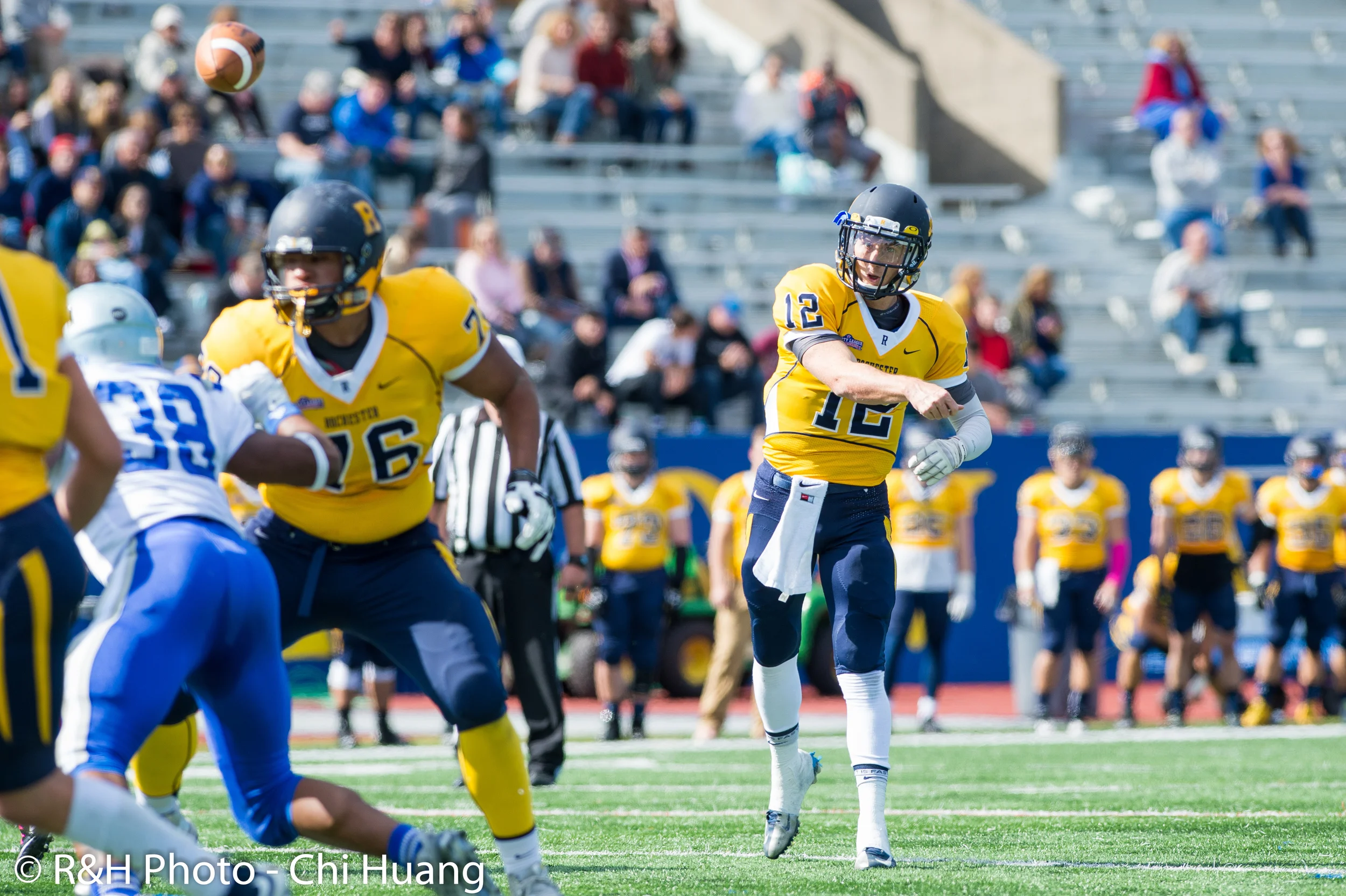Oct 10 Football-7499.JPG