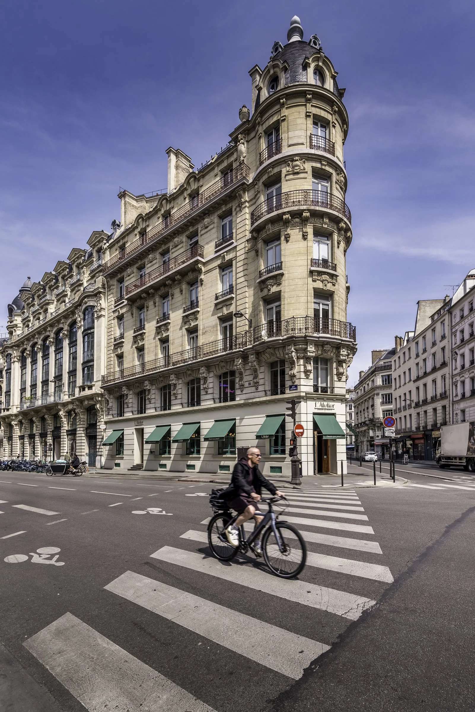 Rue Réamur: A Belle Époque Boulevard in Paris