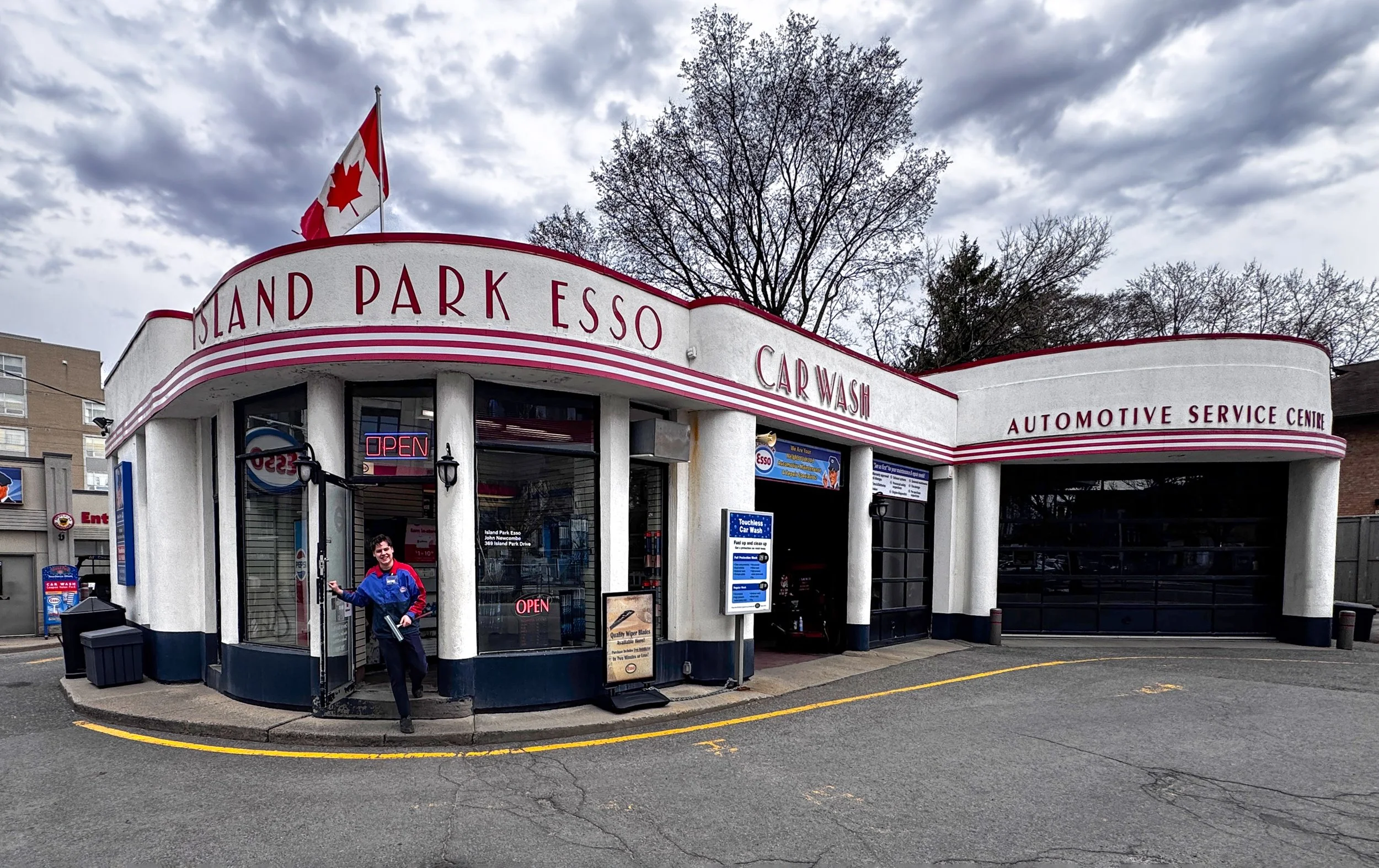 Island Park Esso - Ottawa ON