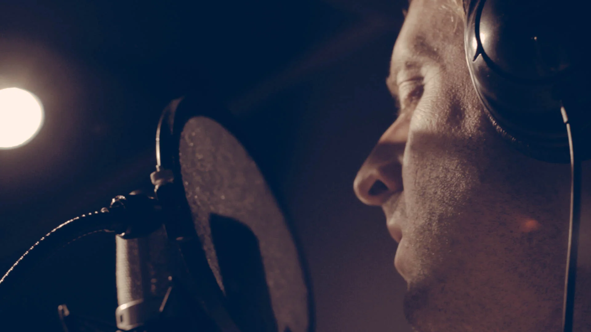 CConnor at Mic-2.jpg