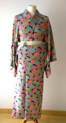 tiendas-japonesas-online-ropa-kimono.png