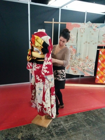 exposicion-ropa-japonesa-feria.jpg