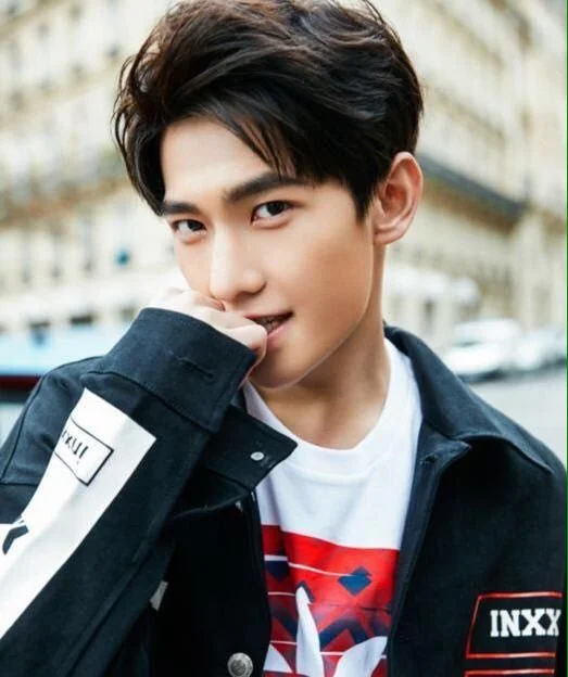 Yang Yang, súper estrella en China, conocido por su actuación en la serie Love O2O. Fuente: Pinterest