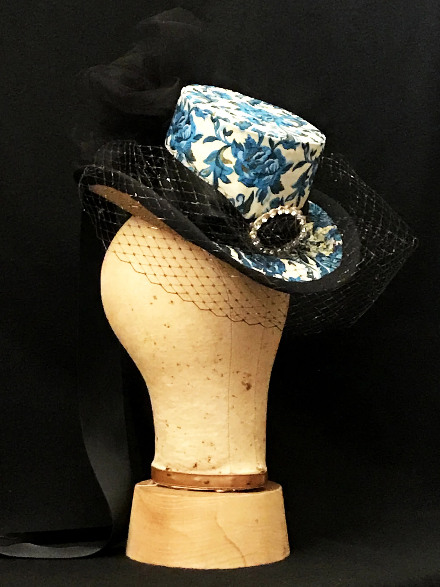 SOLD Mini top hat blue and gold brocade