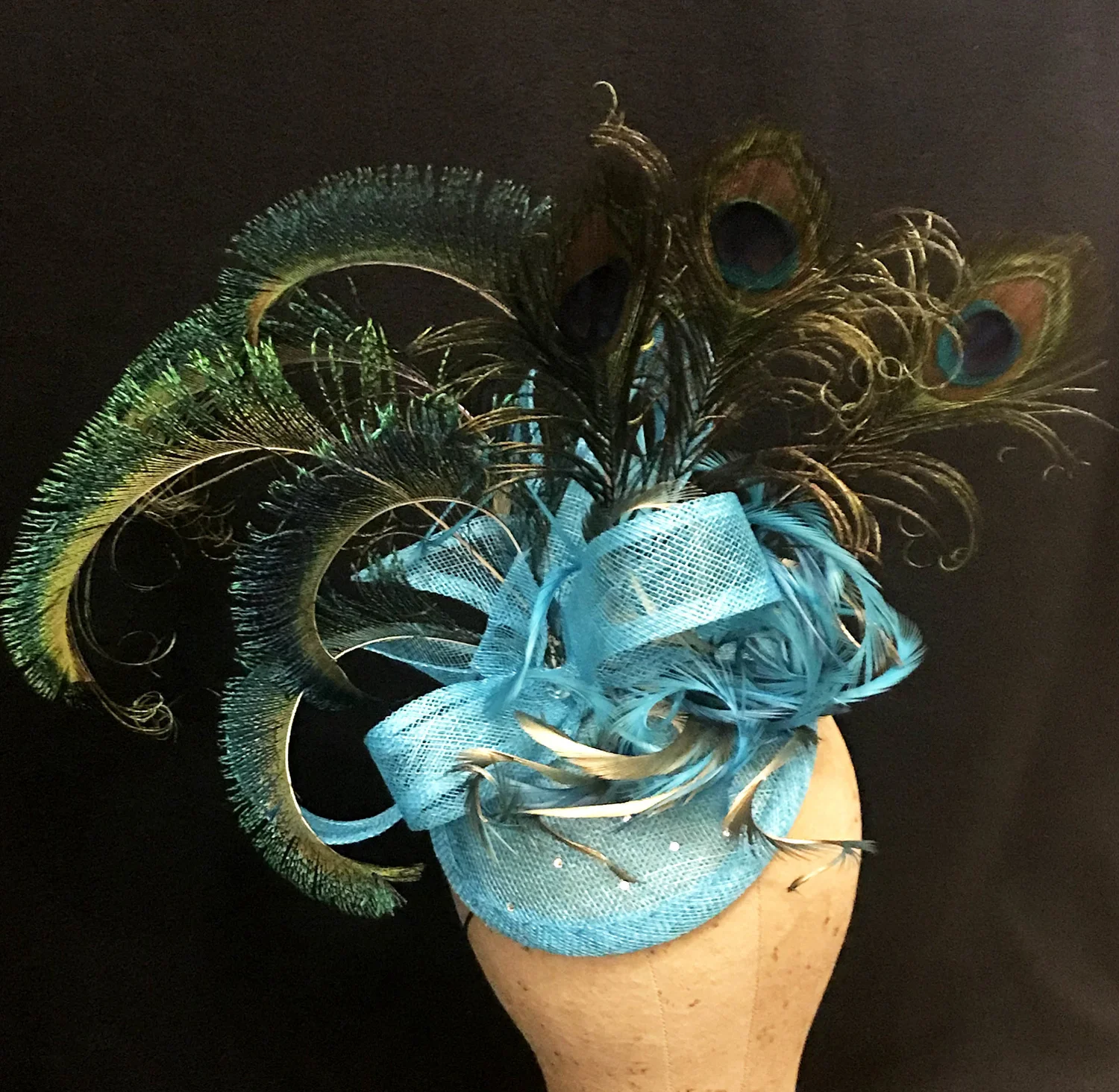 Beloved Millinery Fabulous Green Feathered Fascinator Hat Church Tea Equine VIMARO Peacock Fascinator Hat, Peacock Fascinators Hats for  main image 3