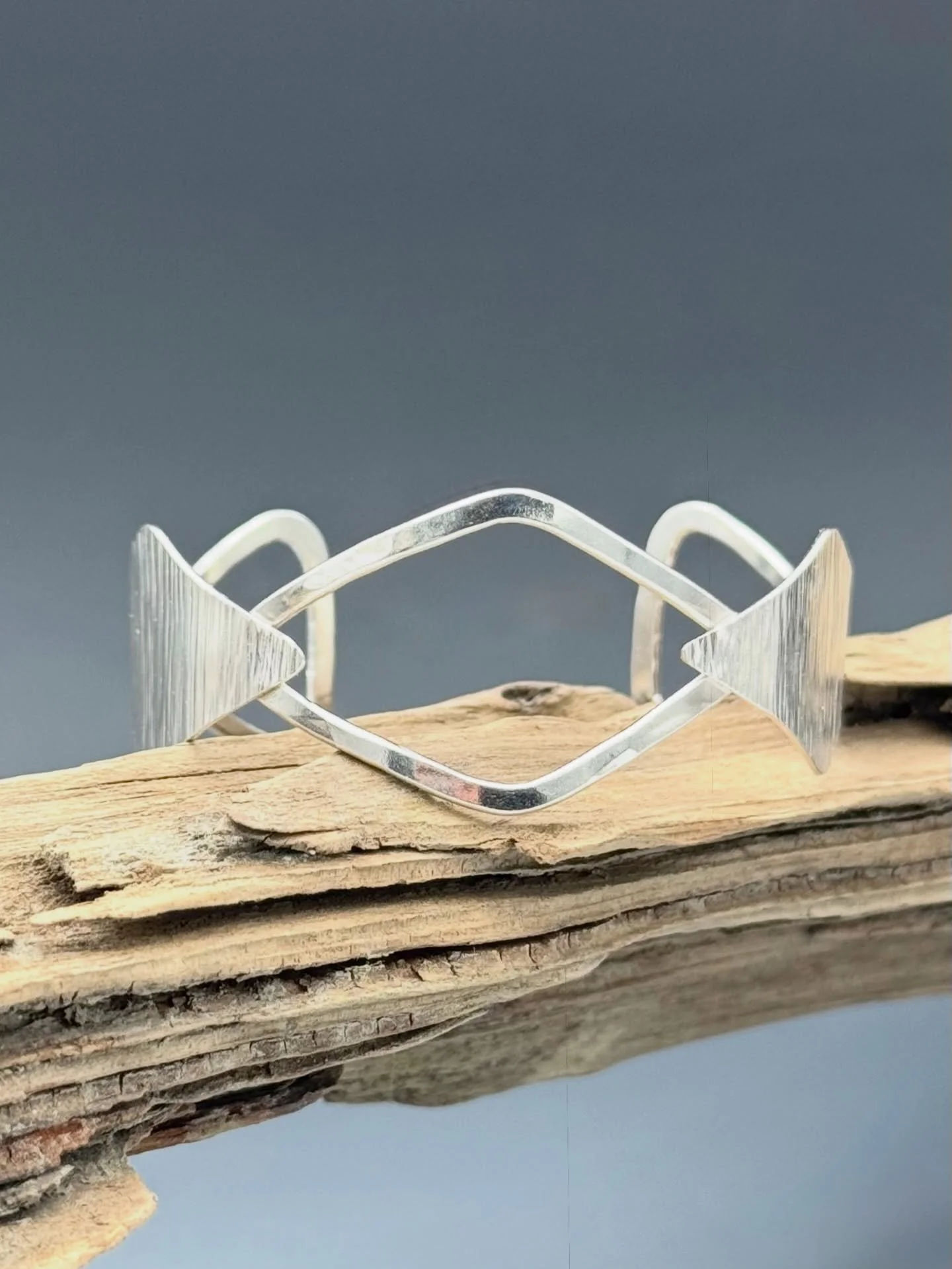 Diamond shape cuff - try it on next weekend at the Bruce Museum Crafts Festival. Always happy to be back at the Bruce!