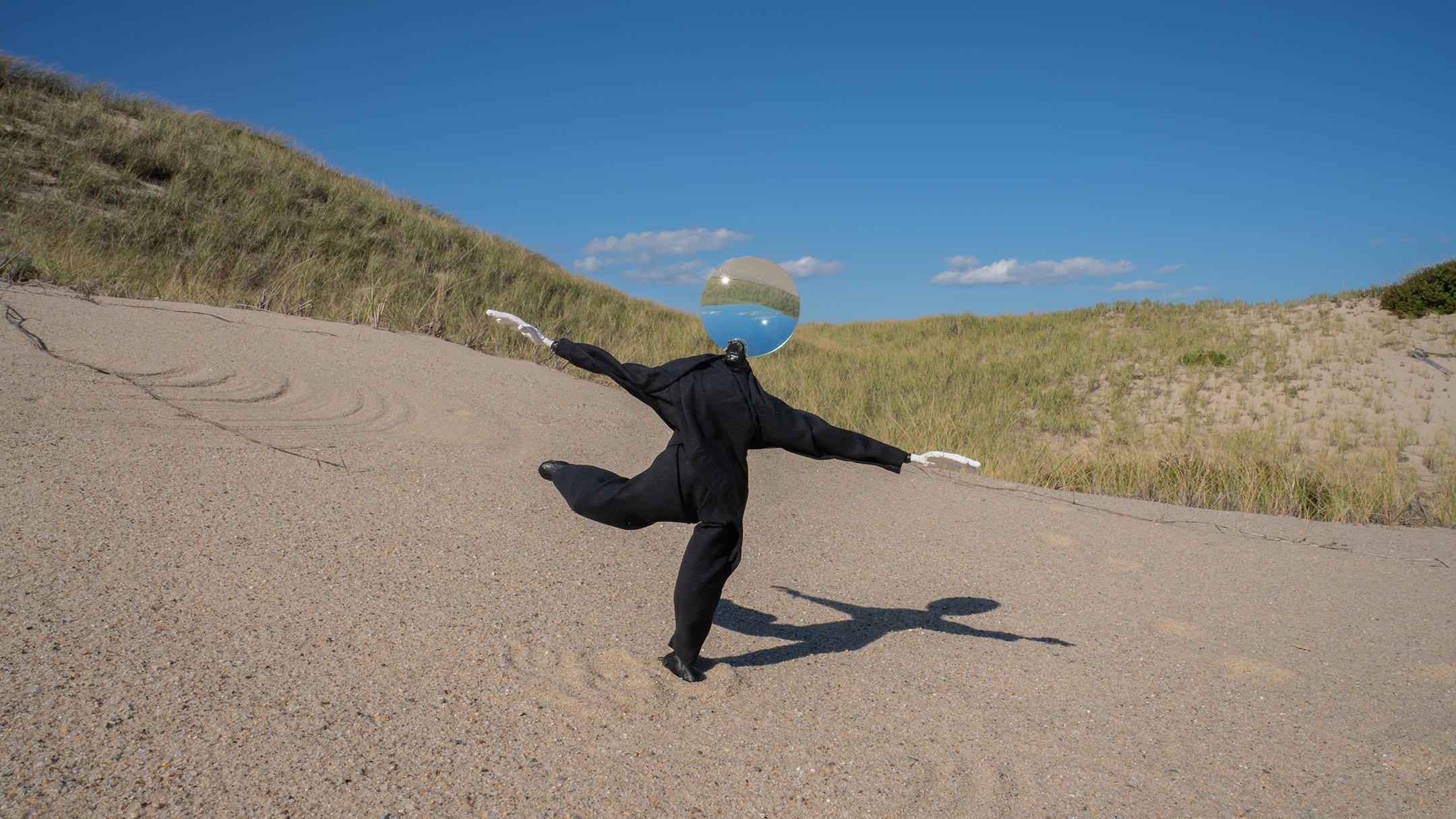 Mirror_Ball_Lens_Dunes.jpg