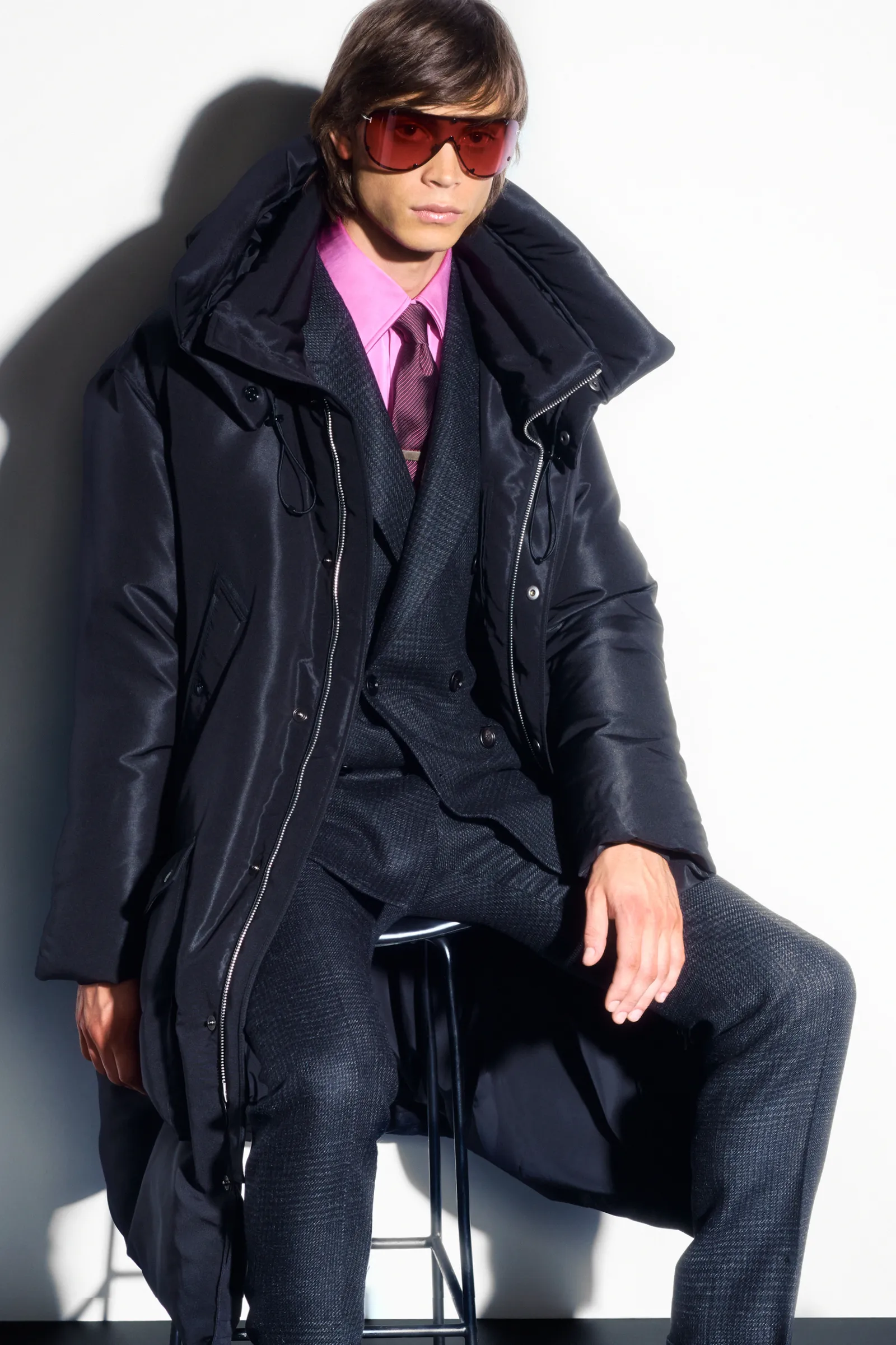 00009-tom-ford-fall-22-mens-nyc-credit-brand.png