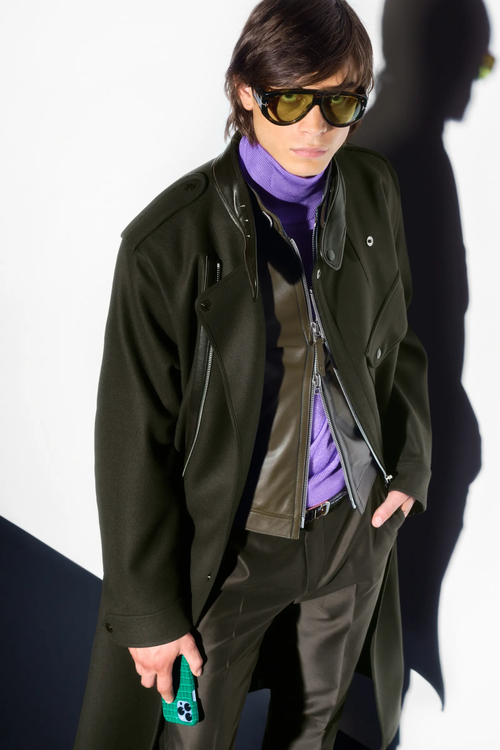 00018-tom-ford-fall-22-mens-nyc-credit-brand.png