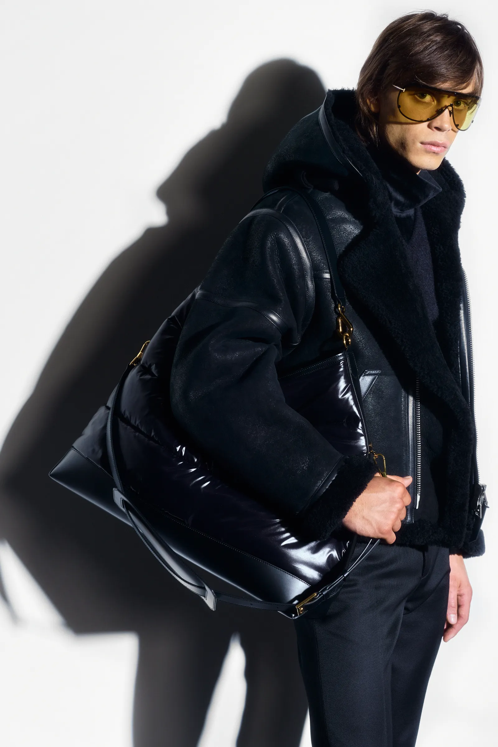 00027-tom-ford-fall-22-mens-nyc-credit-brand.png