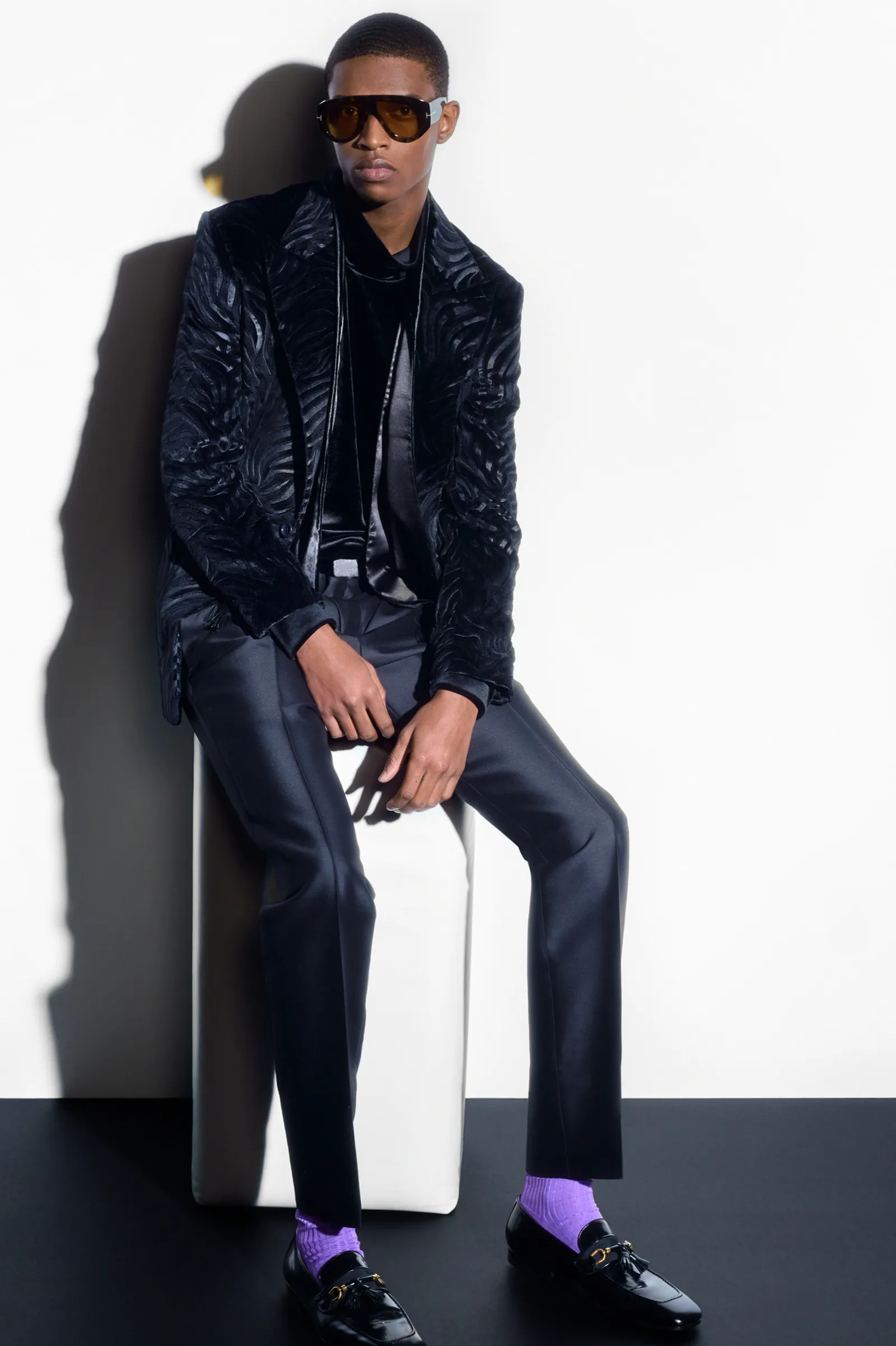 00041-tom-ford-fall-22-mens-nyc-credit-brand.png