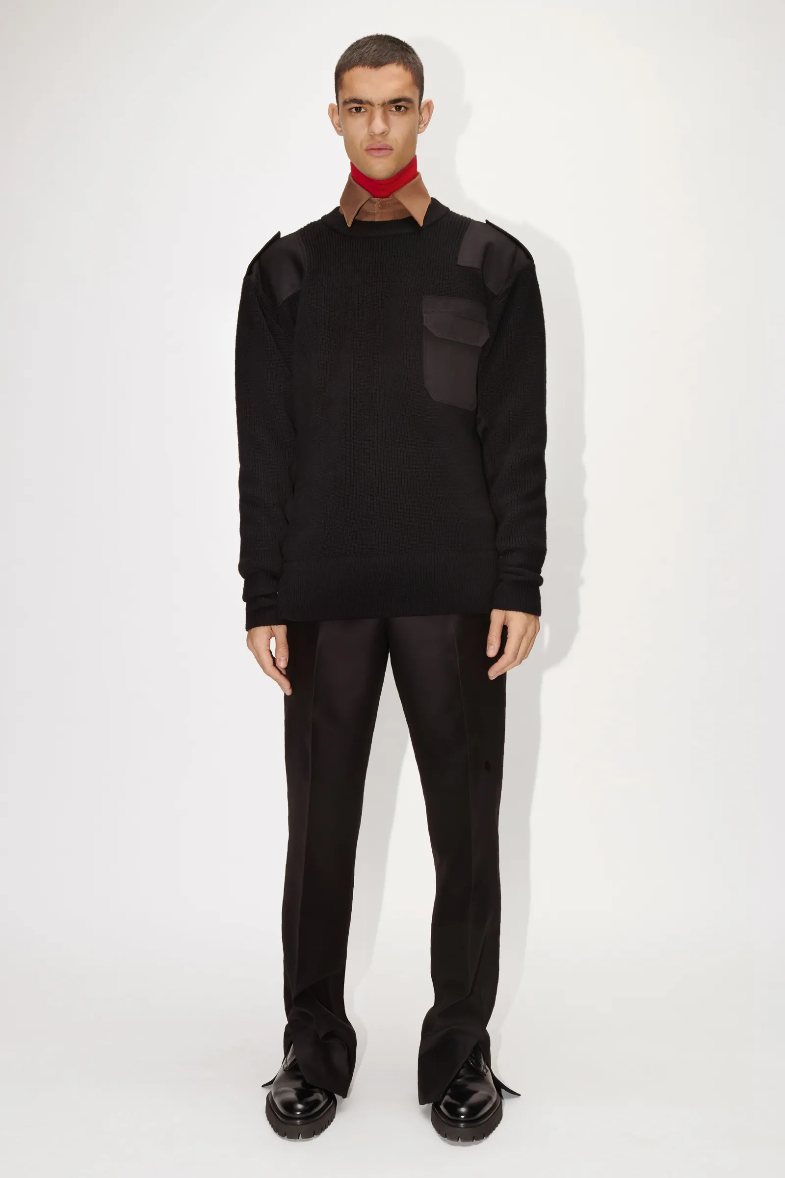 00028-Dunhill-Mens-Fall-22-London-credit-brand.png