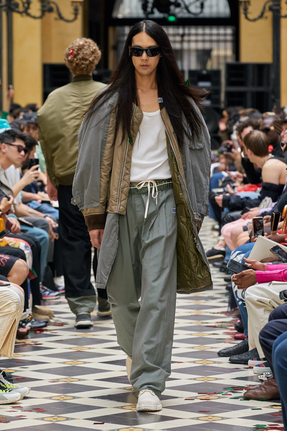 batch_00019-maison-mihara-yasuhiro-spring-2023-mens-credit-gorunway.png