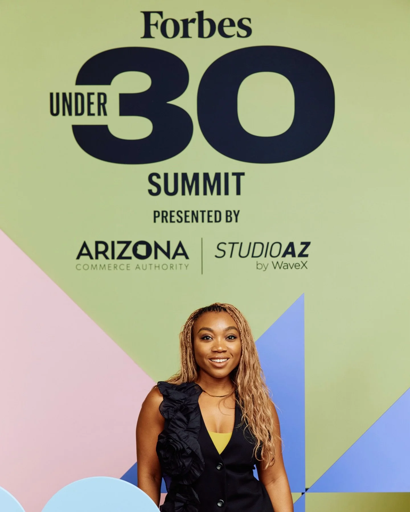 New headshots courtesy of @Forbes ✨

📍Phoenix, Arizona

@ForbesBLK @AzCommerce @Forbesunder30 @TheLoungeBooth

#Forbes #Under30Summit #Phoenix #Arizona