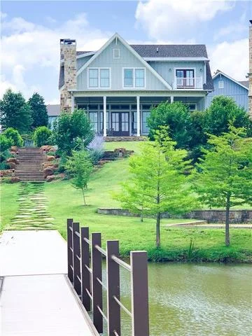 waterside 1.jpg