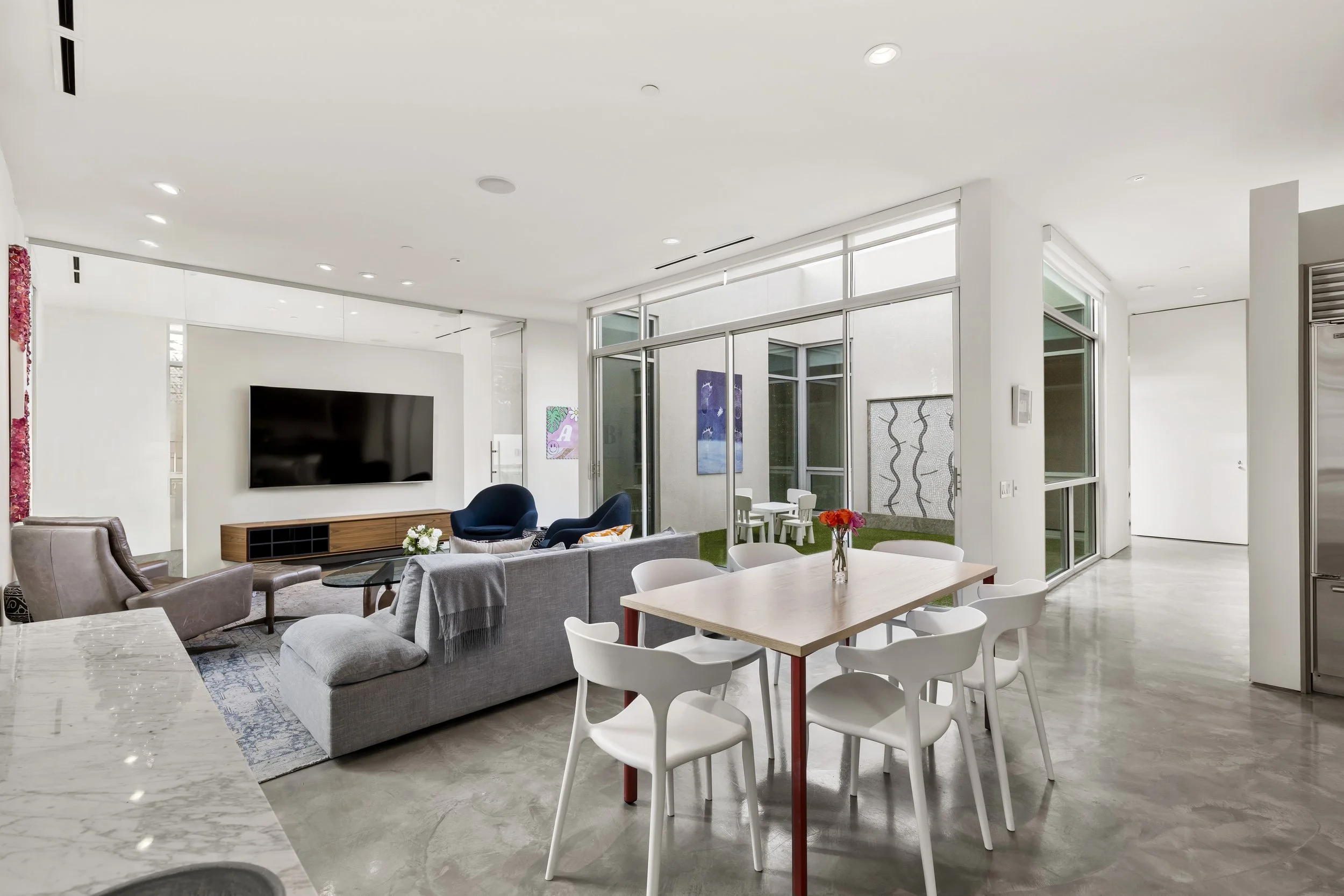 06-4Q4A4713_RT.jpg (Copy)