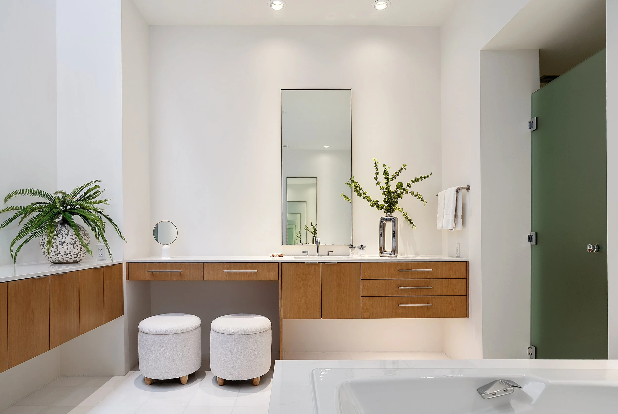 09-Master Bath 1.jpg
