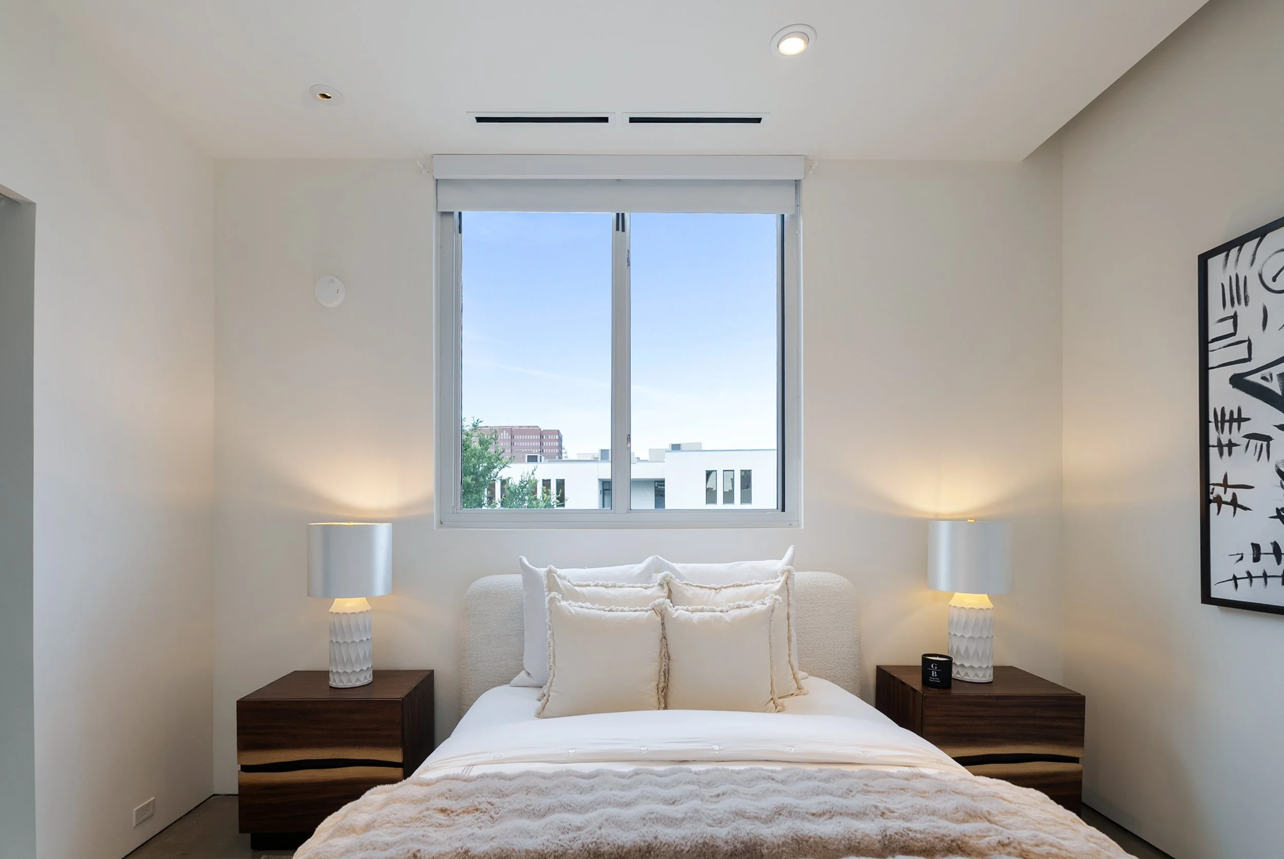 10-Bedroom .jpg