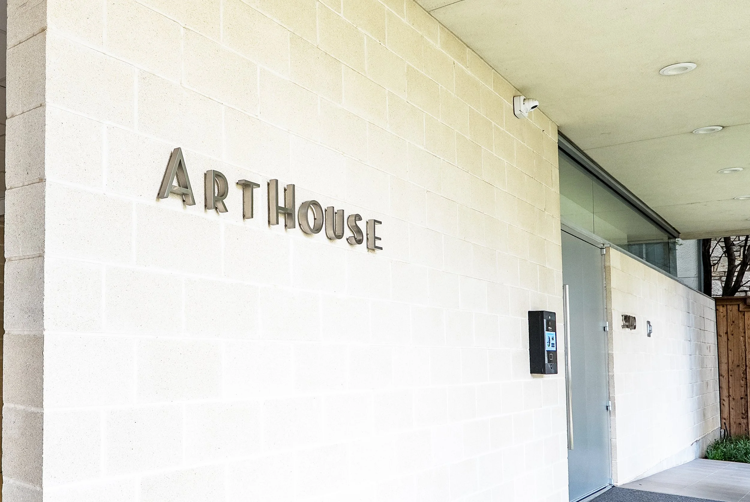 14-Art House.jpg