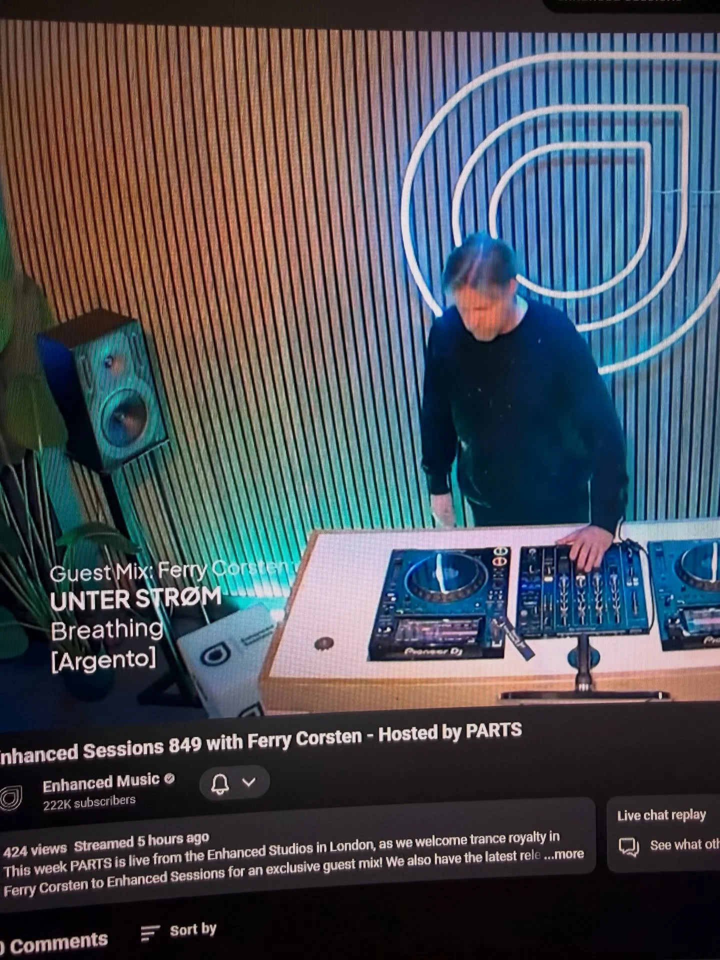 Massive thanks to @ferrycorsten for playing our @weareunterstrom track &ldquo;Breathing&rdquo; on @enhanced_music Sessions today 🙌