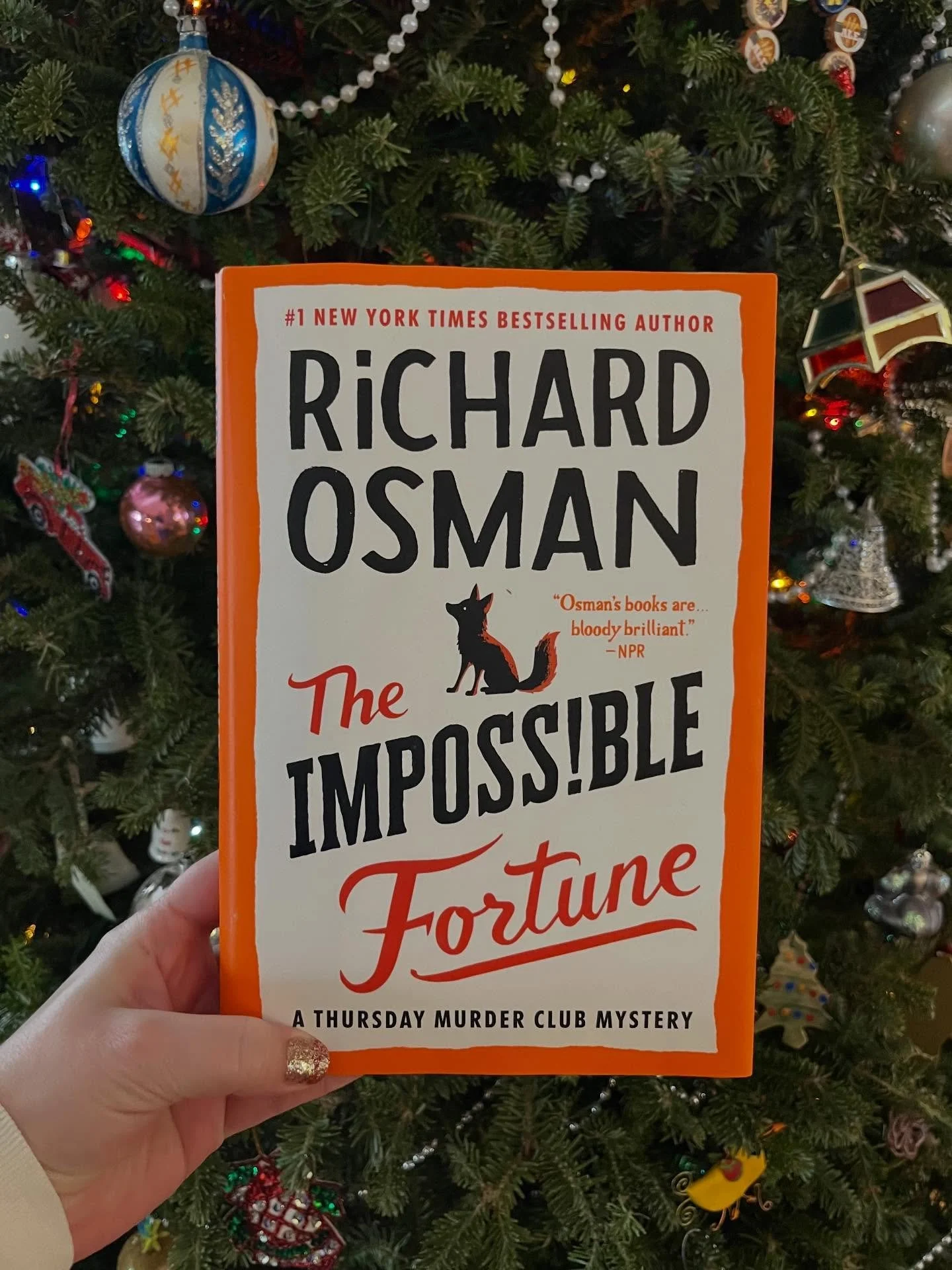An ideal Christmas break read! One of my current favorite series (you can tell because I bug the hardcover rather than waiting for the paperback). I just wish Richard Osman could write faster. What did you read over the holidays? 
💜💜💜💜💜

#embedi