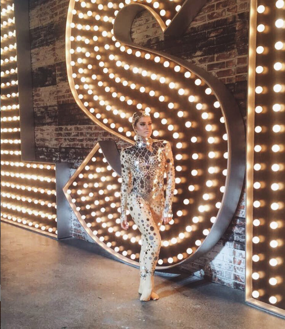 LSB Disco ball dancer.png