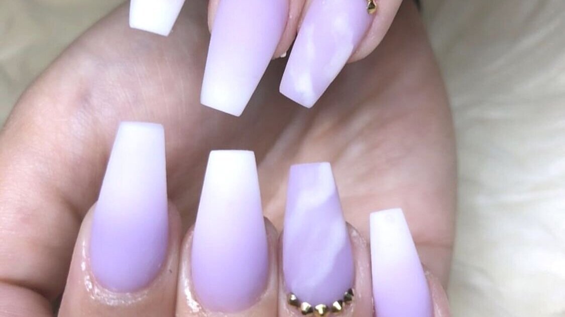 8 Better-Than-Black Ways to Wear the Goth Nails Trend