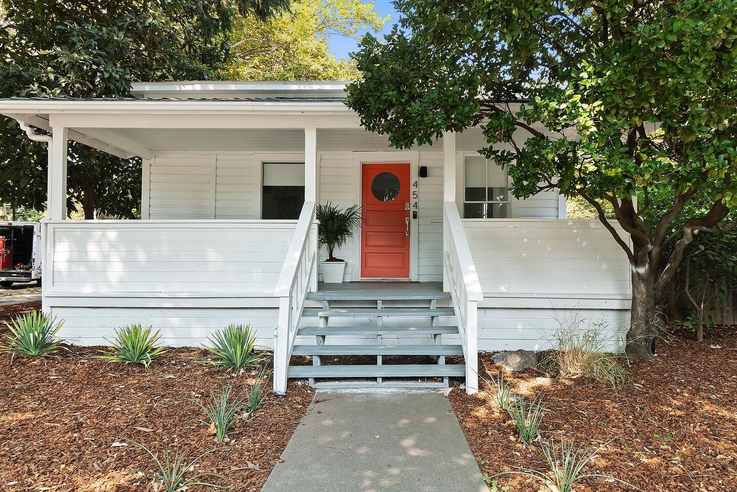 One of my favorite details of the new &ldquo;Fox on Fourth&rdquo; @airbnb is the front door makeover. I went back-and-forth debating to replace the original front door or to just make it work. The door was in rough shape, had a ton of holes to fill a