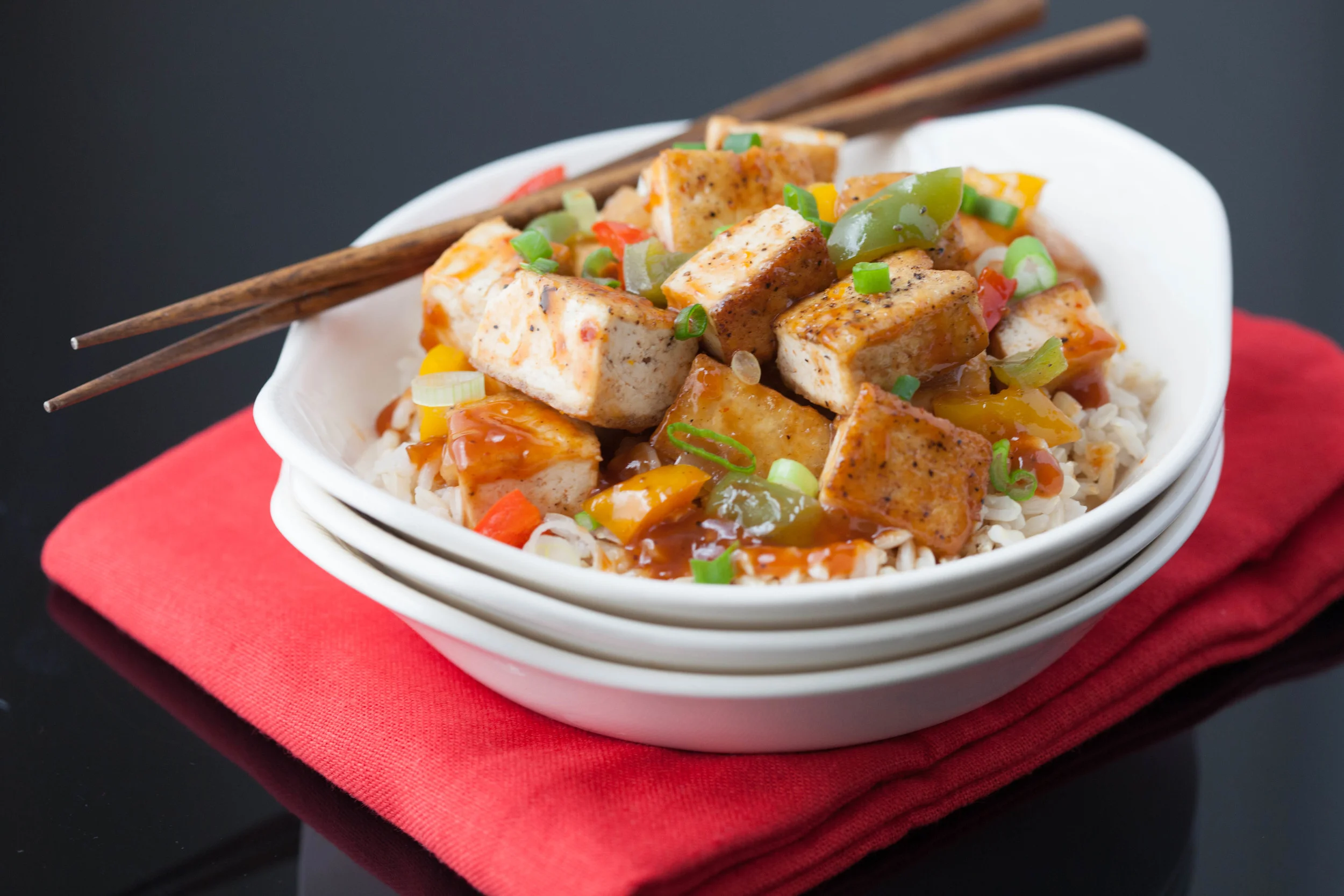 Spicy orange tofu stir fry with brown rice (vegetarian)