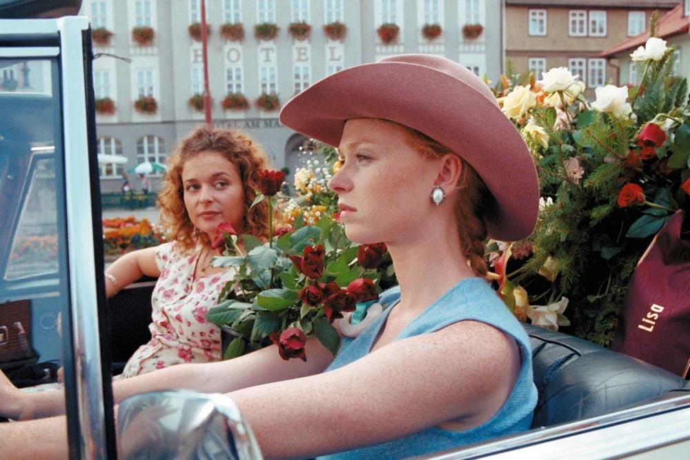 venusmarsgirlsflowers.jpg