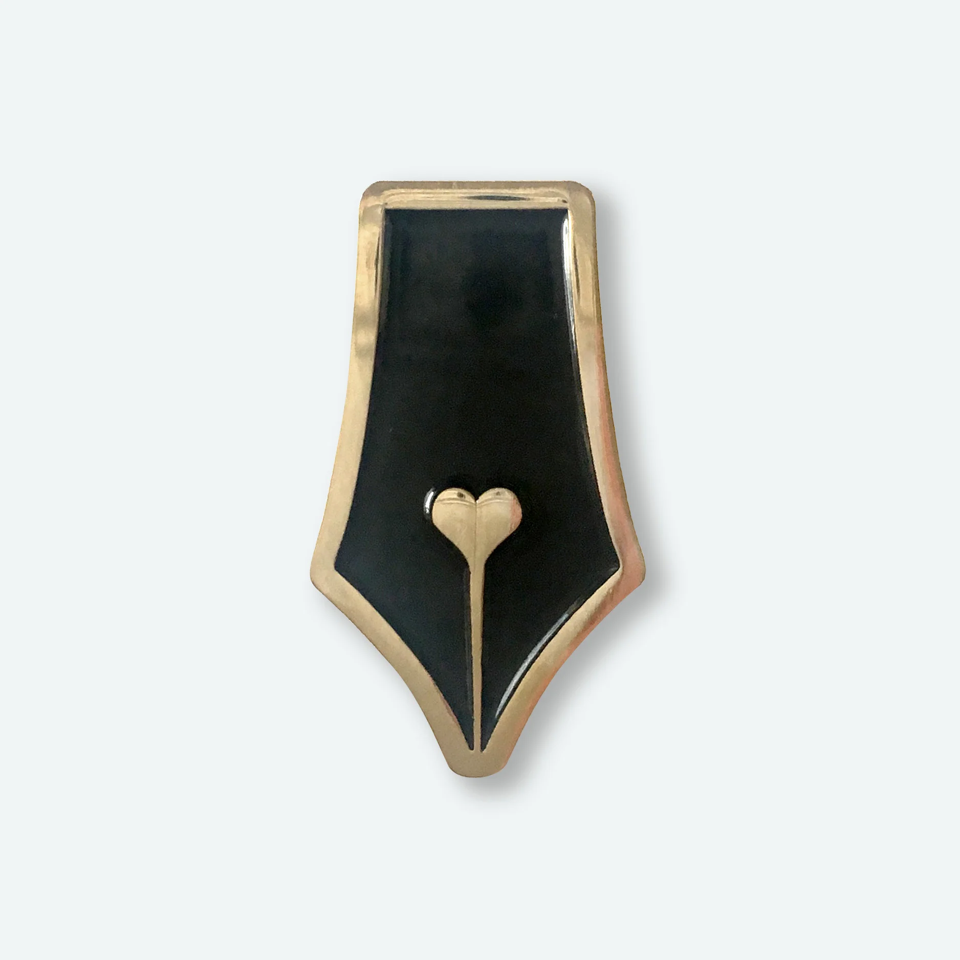 SLLC_Merch-Online_EnamelPins_0000_-LoveLettering.jpg