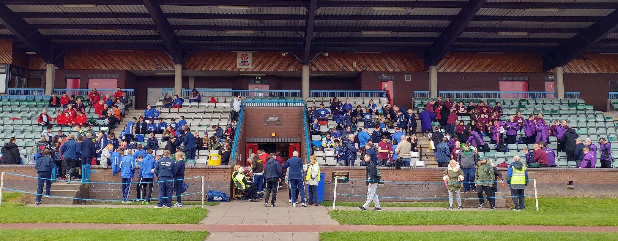 The stadium starts to fill...