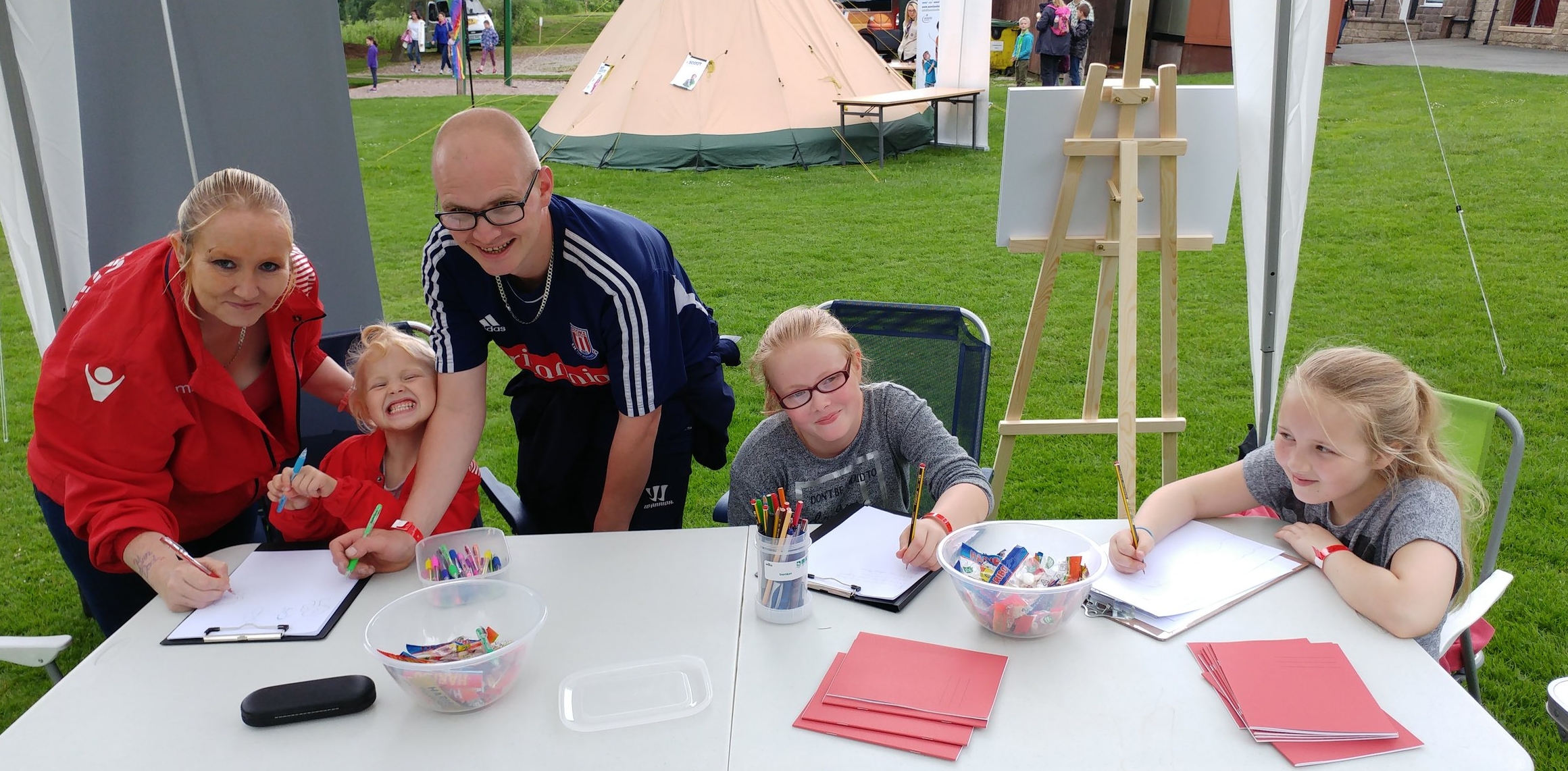 Glyn and family hard at work!