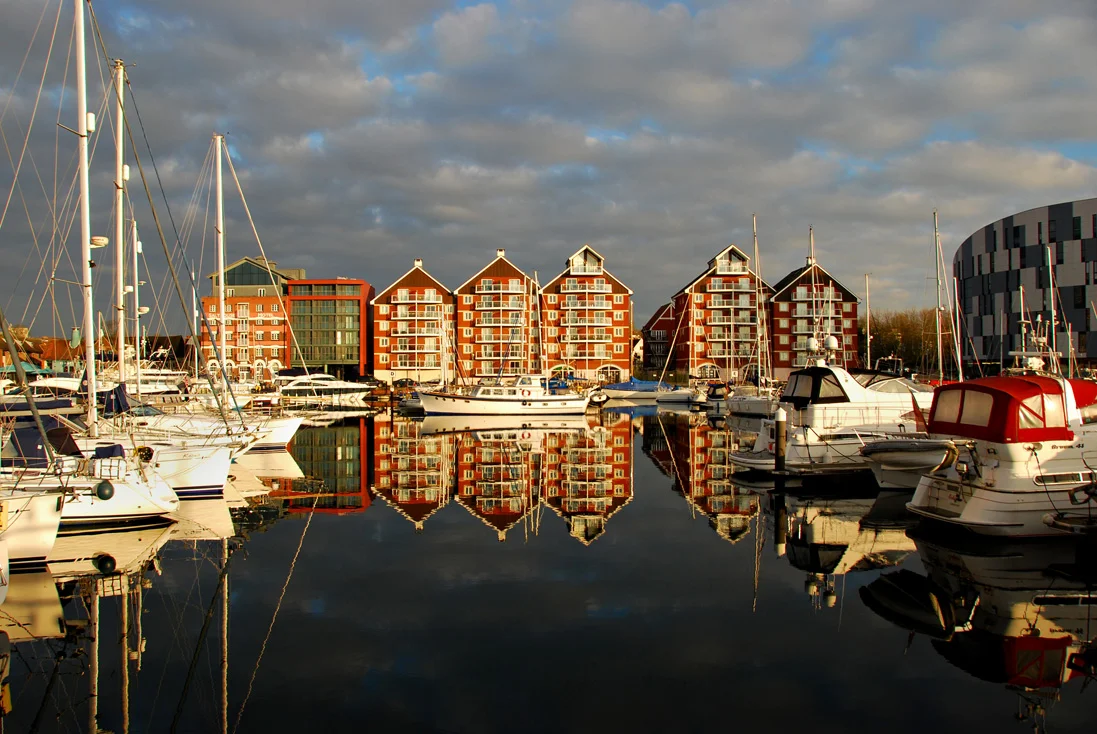 Orwell_Ahead_Waterfront.jpg