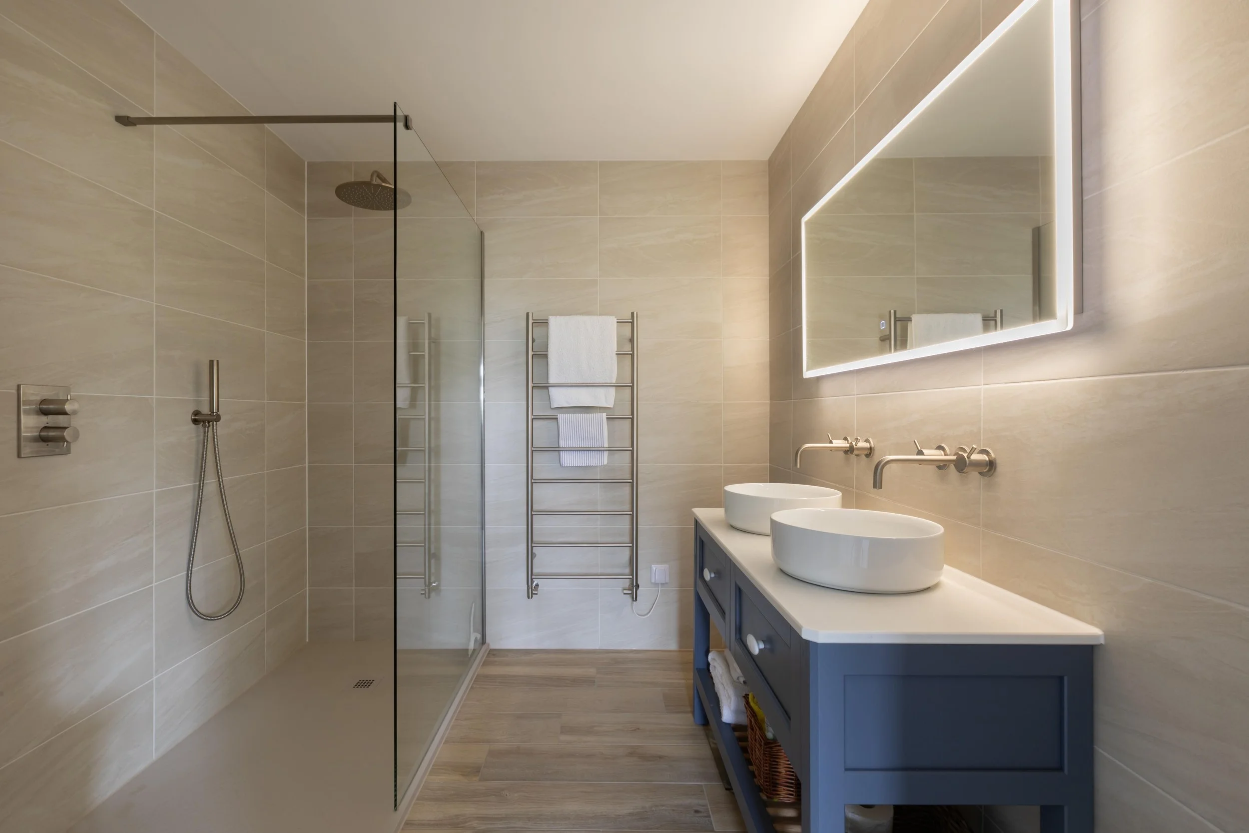 Maple Road_Ensuite.jpg