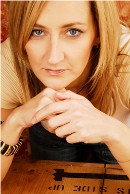    Daniela DRTINOVÁ  –  moderátorka Interview Daniely Drtinové&nbsp;ČT24   