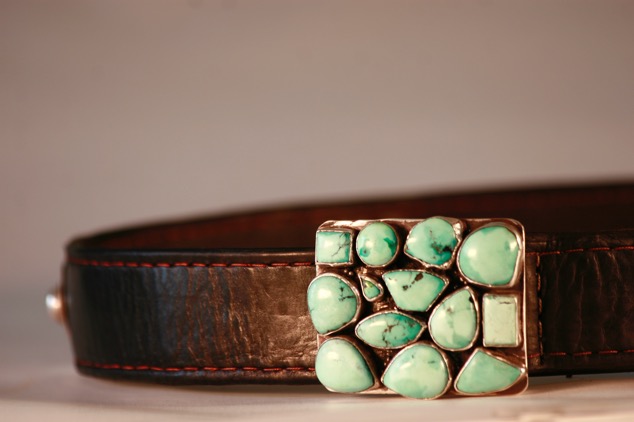 Plain leather belt. Turquoise and silver buckle. Variable sizes.