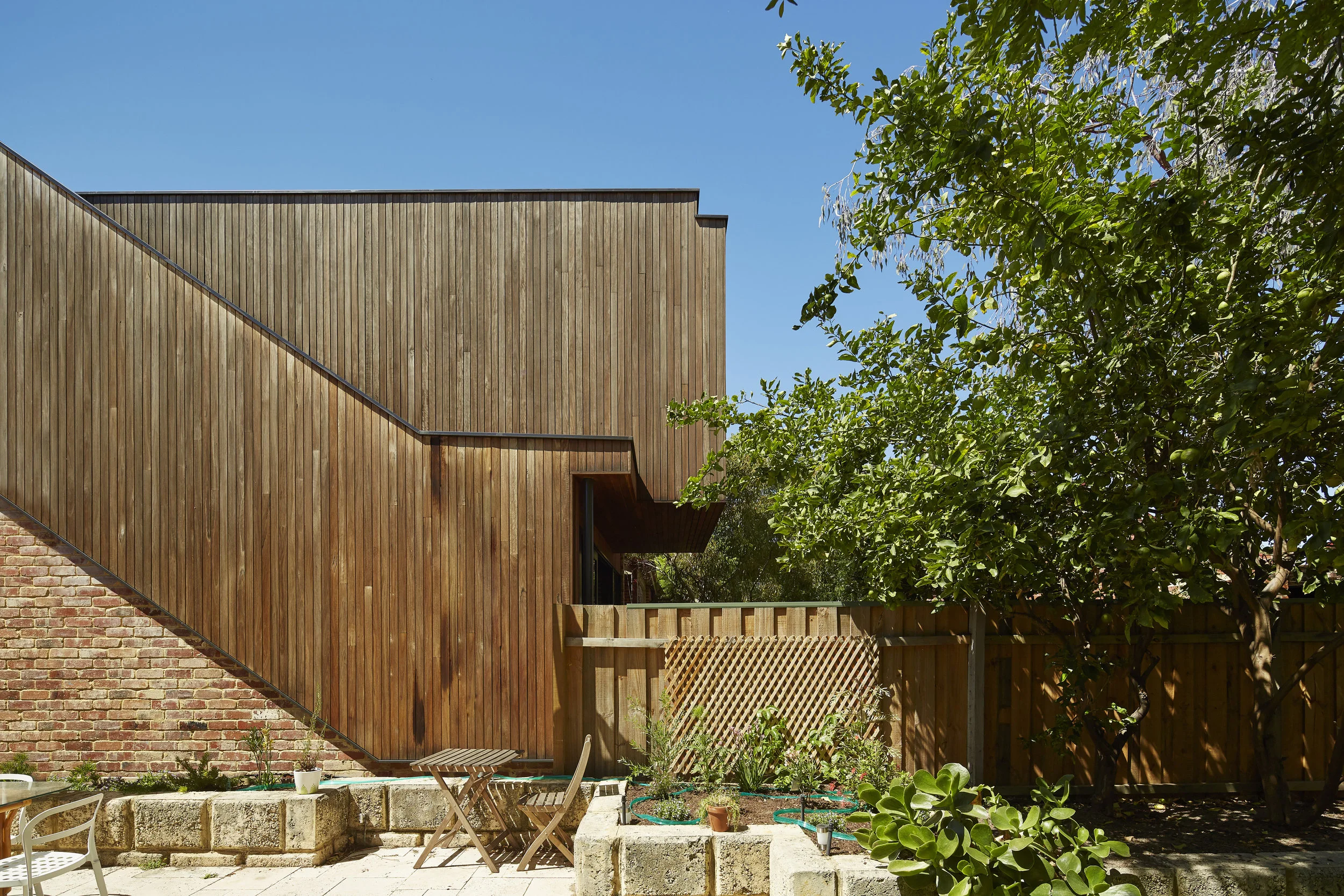  Photos © Acorn Photo 