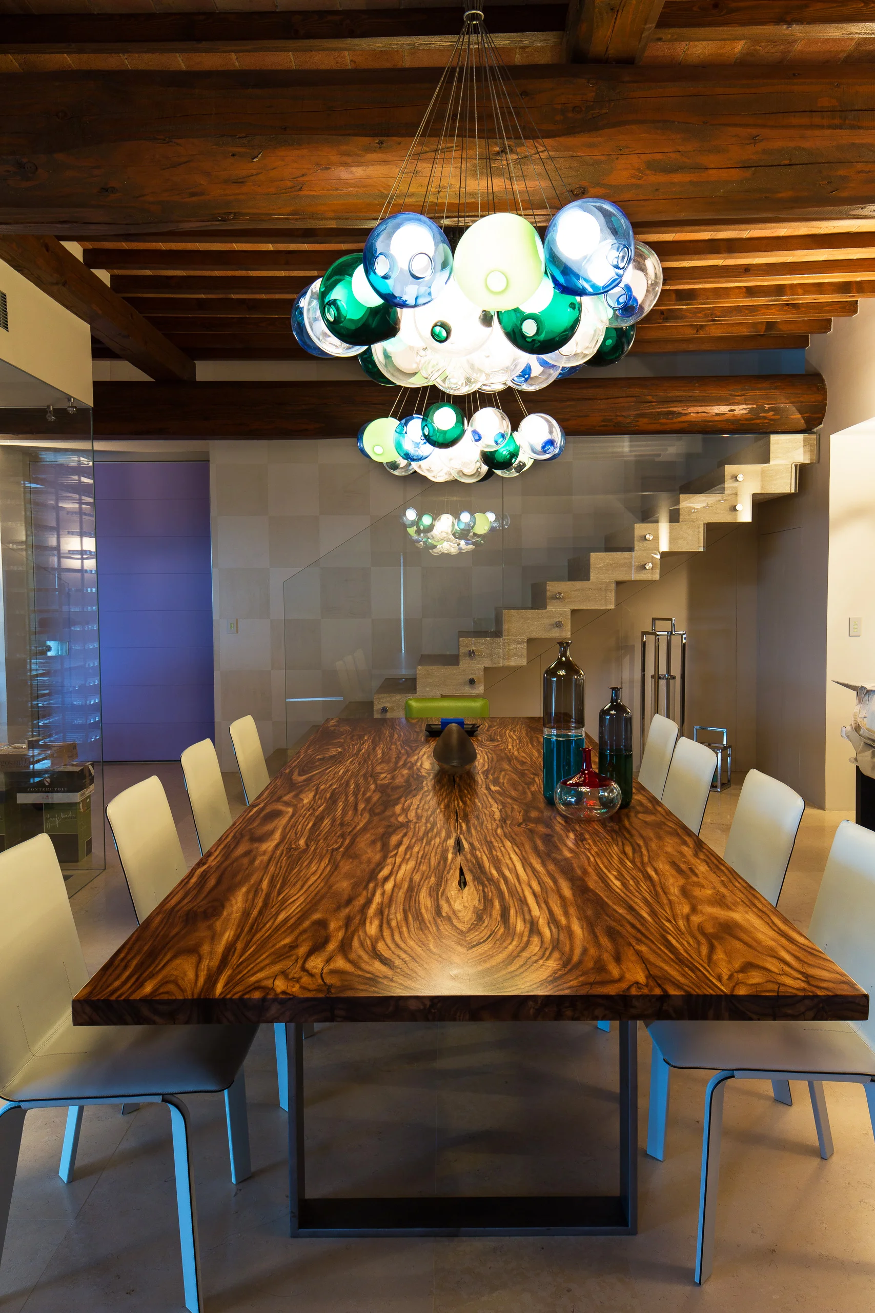Dining_04 br.jpg