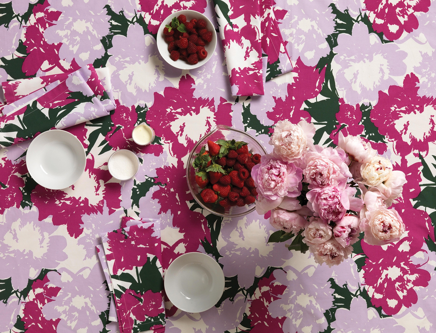 Lush_tablecloth_orchid_overhd.jpg