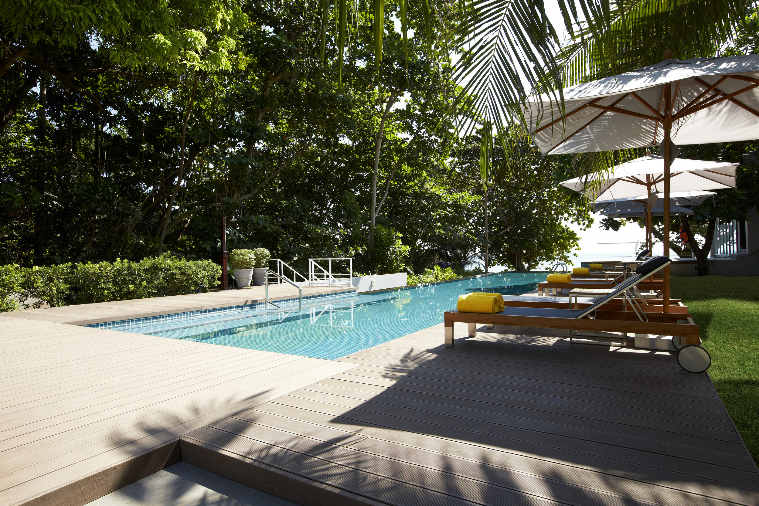 CentaraQResortRayong - Pool_1.jpg