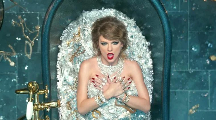 Taylor Swift - Look What You Made Me Do screen grab
