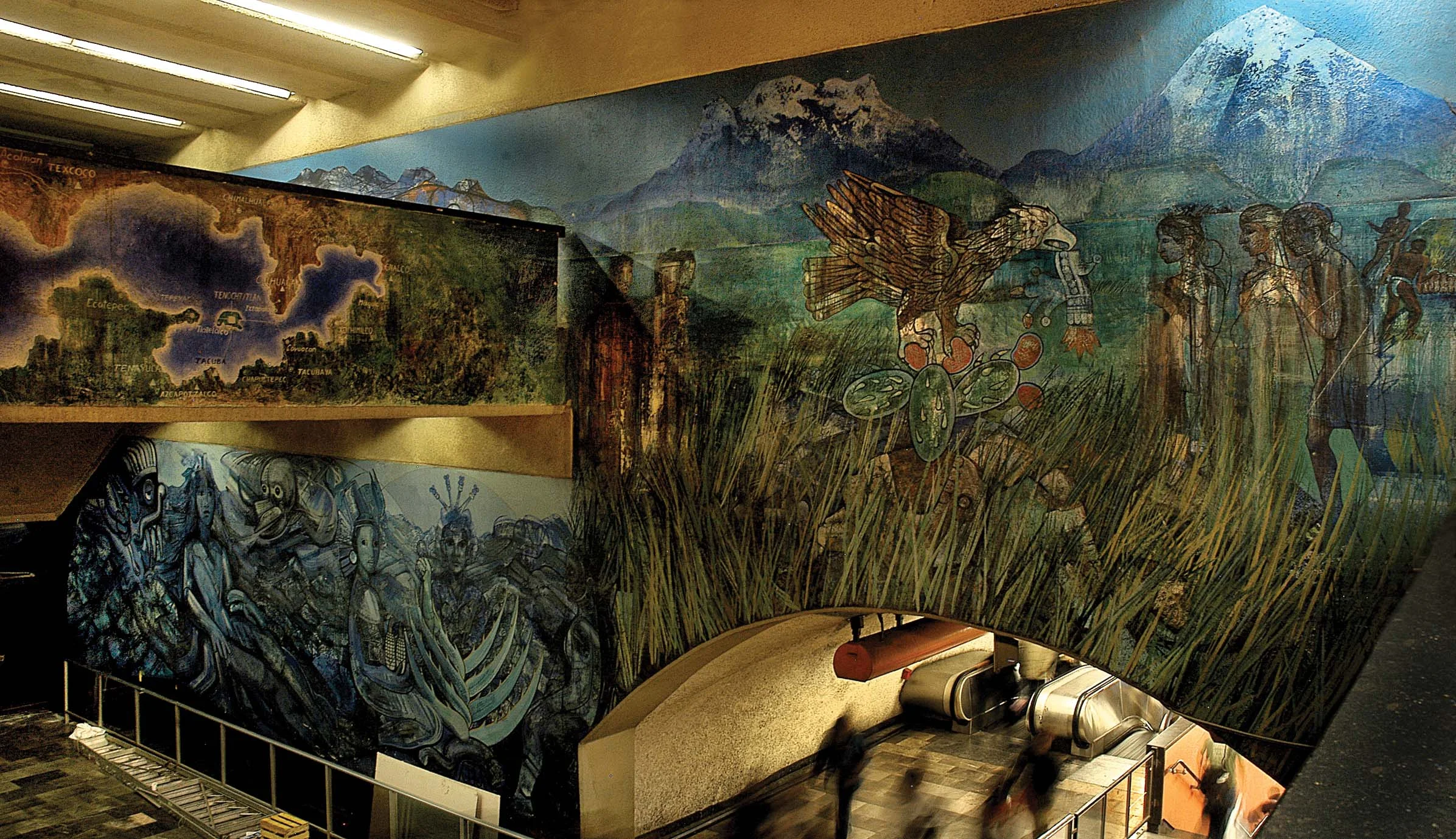 Del Codice al mural , Sistema de transporte colectivo Metro, estación Tacubaya, acrílico/fibria de vidrio, ciudad de Mexico, 700 metros cuadrados, 1986. From the codex to the mural , Subway Public Transport System Metro, tacubaya Station, acrylic/fiberglass, Mexico City, 700 square meters, 1986.