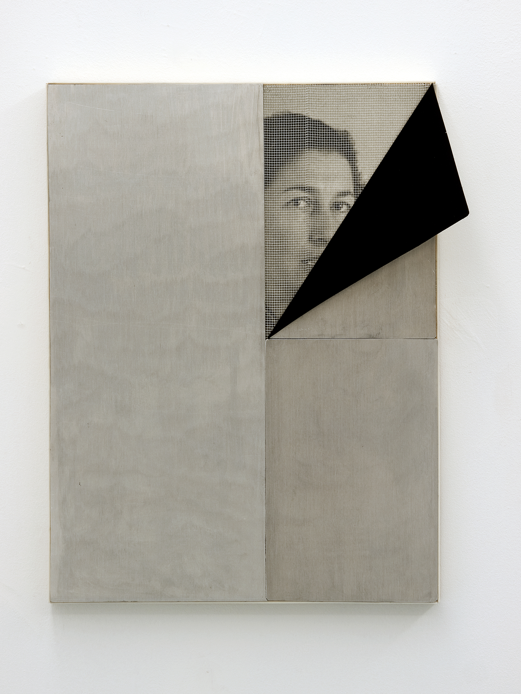   Pablo Jansana © 2012 ,  Fall and fold, Untitled #13 (Gisele Freund) . Epson Ultrachrome Pro 4880, resin, &nbsp;aluminium, enamel, fiberglass, plexiglass, MDF. 60.5 x 45 x 15.5 cm. Courtesy of the artist. 