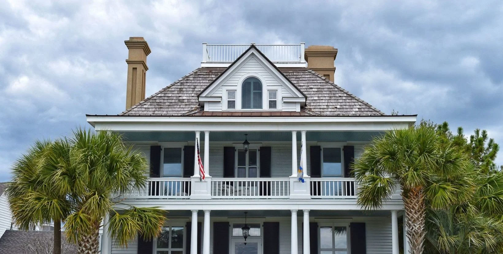 britton-perelman-front-porch-lifestyle-header-e1511845726179.jpeg