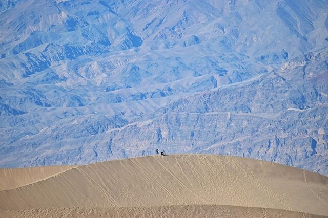 Sand and mountains.

#nationalparks #deathvalley #nationalparkphotography #findyourpark #california #deathvalleynationalpark