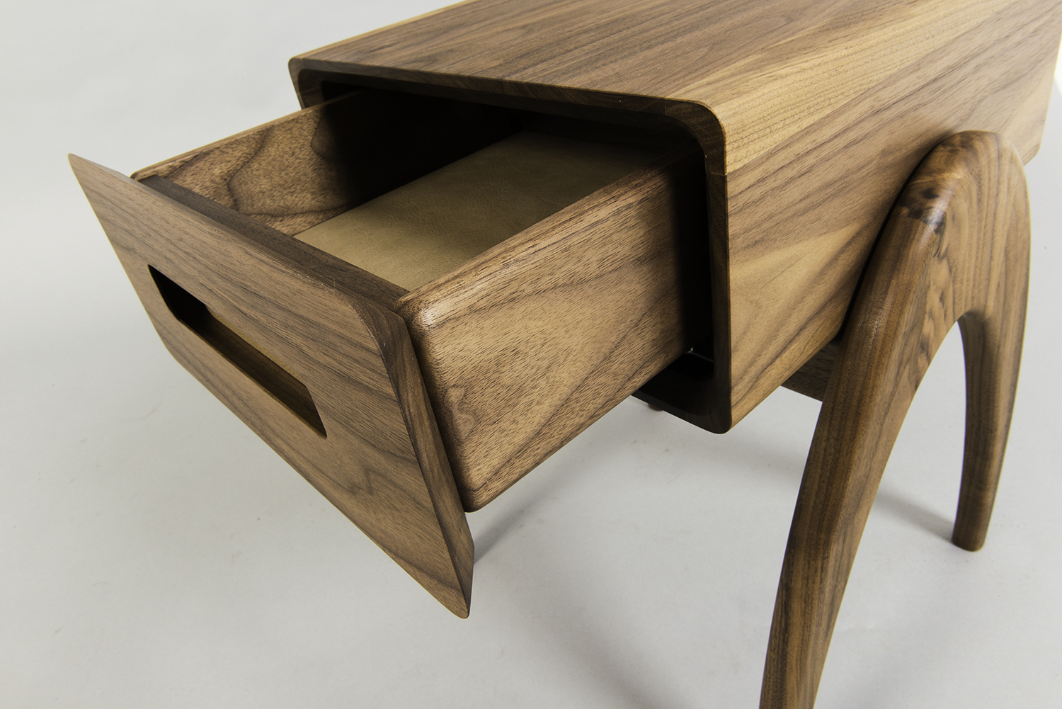 Retrospect Sidetable by Alan Flannery Furniture Design low12.jpg