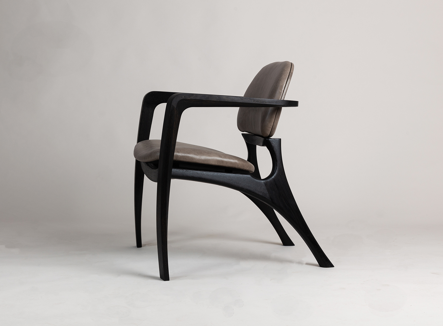 Amplex Chair by Alan Flannery Furniture Design L11.jpg