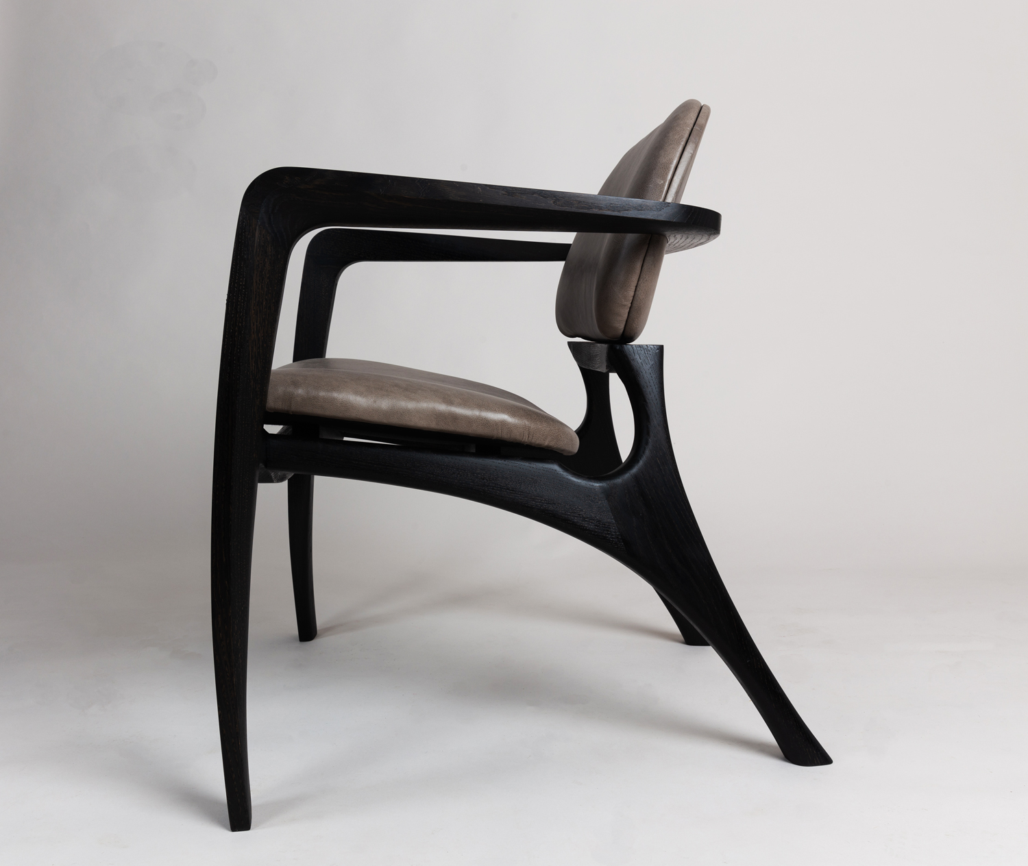 Amplex Chair by Alan Flannery Furniture Design L6.jpg