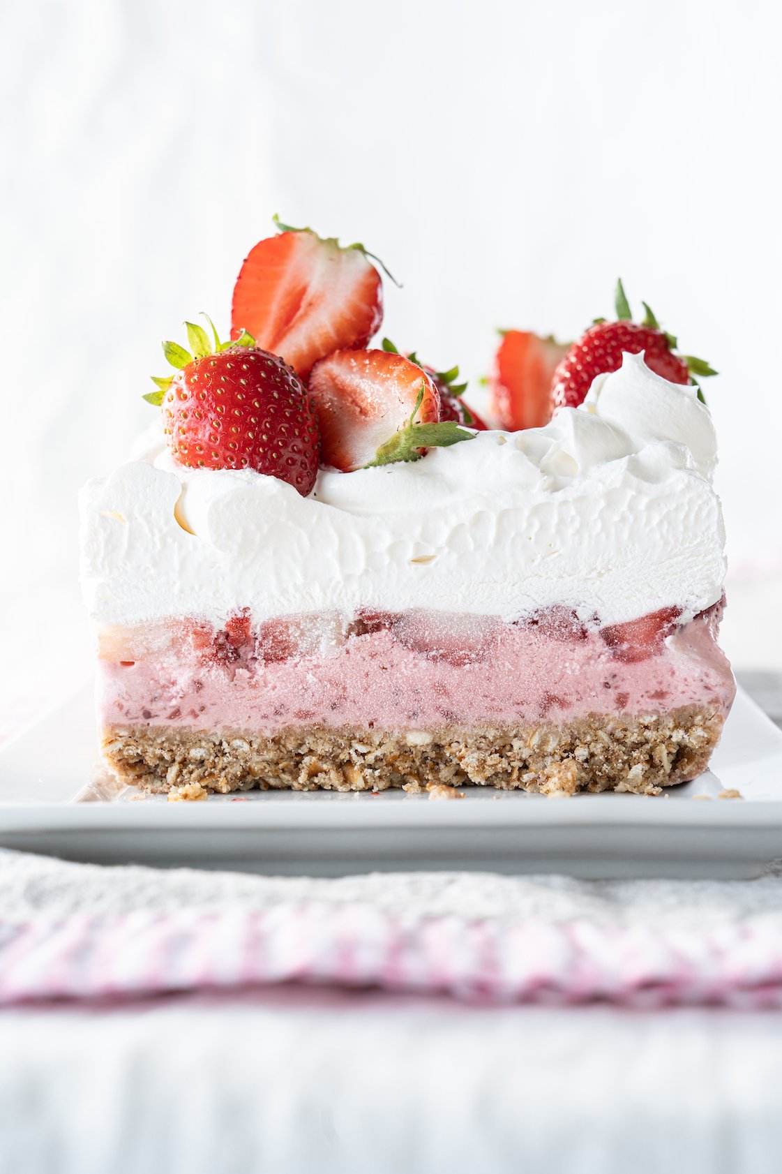 strawberry-lemon-ice-box-pie-savannah-bee-honey.jpg